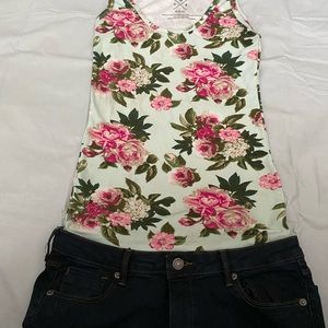 Floral tank top. Green with pink flowers. Small Size.